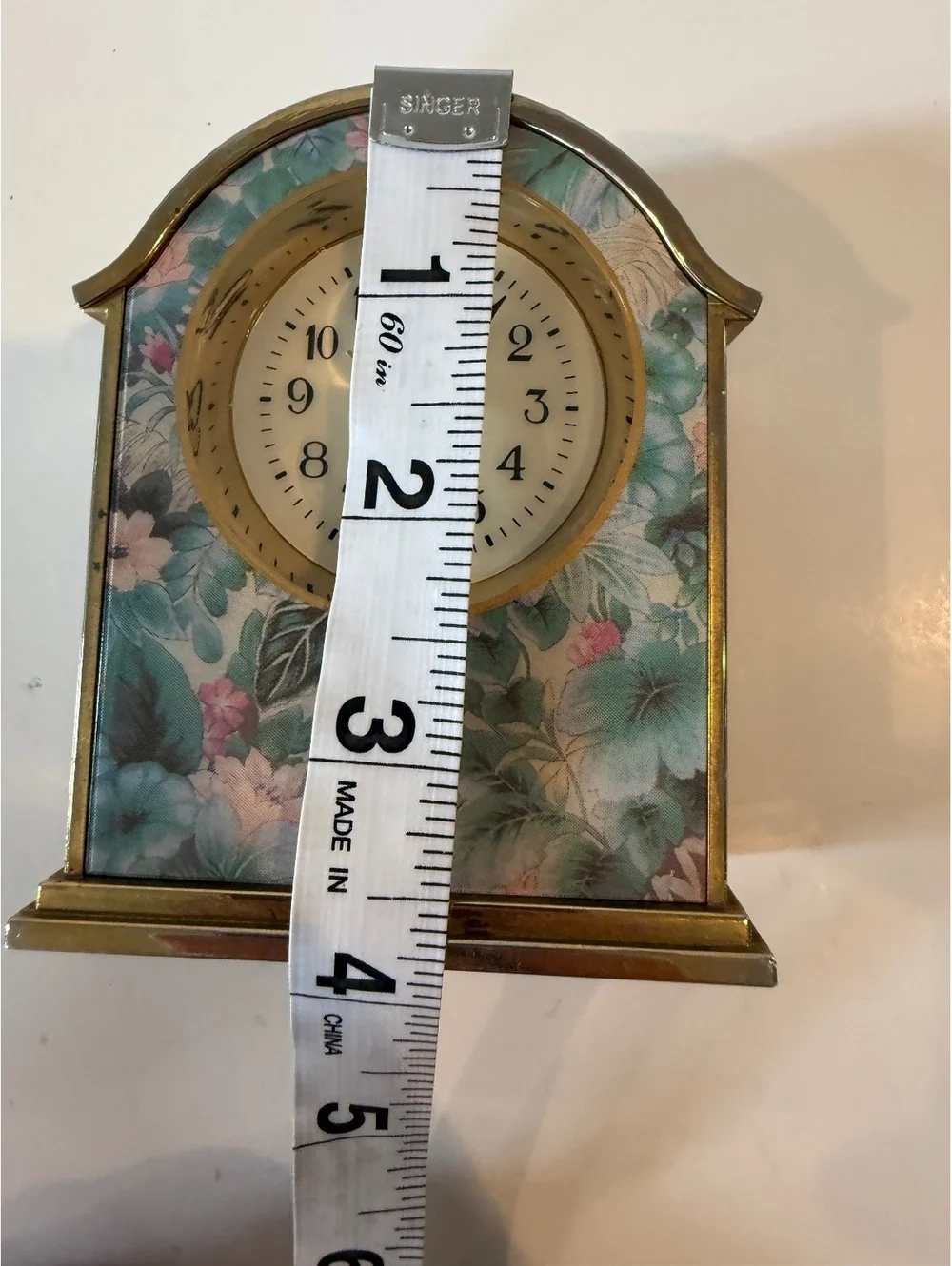 Vintage Mini Linden Quartz Floral Desk Alarm Clock Taiwan Gold Tone Untested